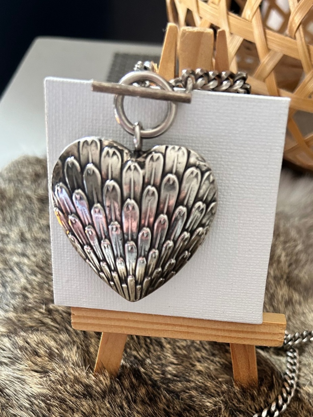 Large silver heart on 32" silver chain